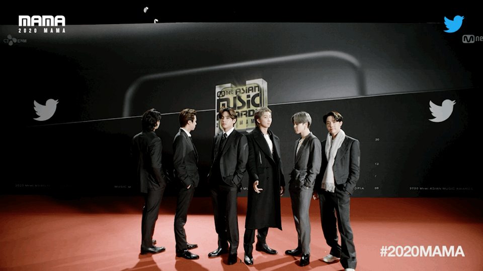 The #2020MAMA Twitter Stanbot in action, featuring BTS